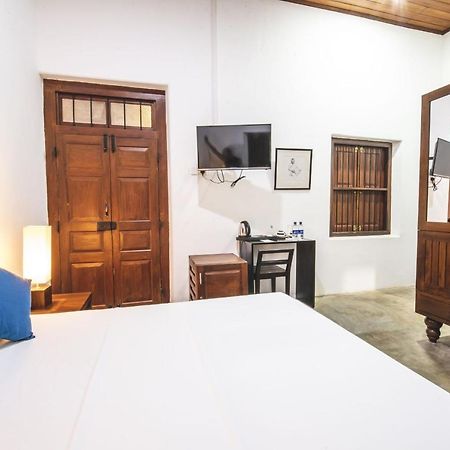 Thambu Illam Hotel Jaffna Exterior photo