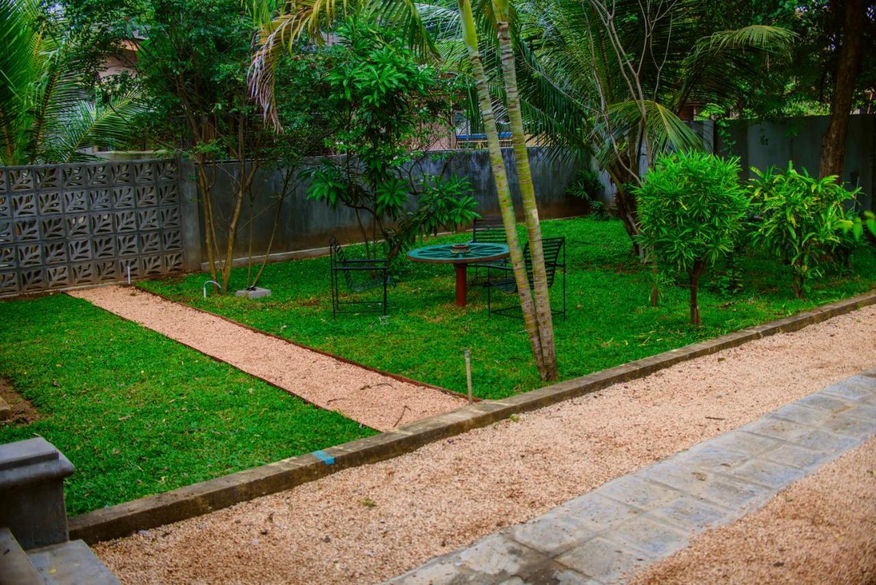 Thambu Illam Hotel Jaffna Exterior photo