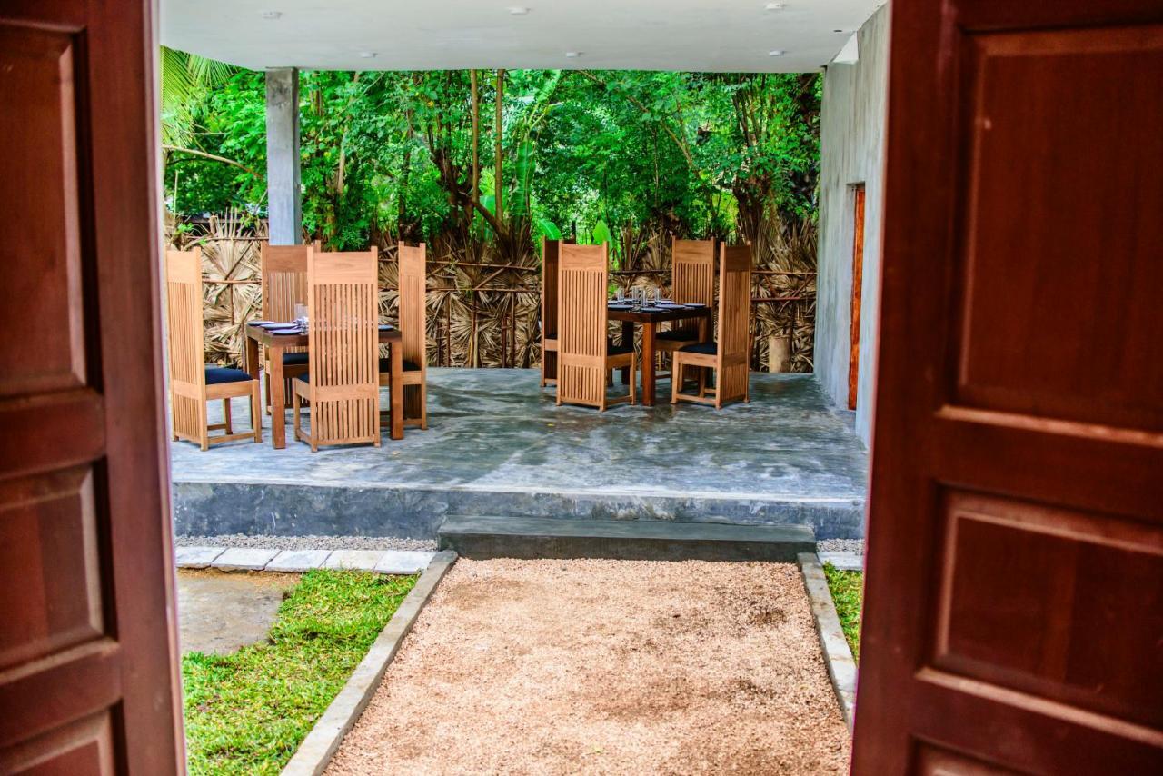 Thambu Illam Hotel Jaffna Exterior photo
