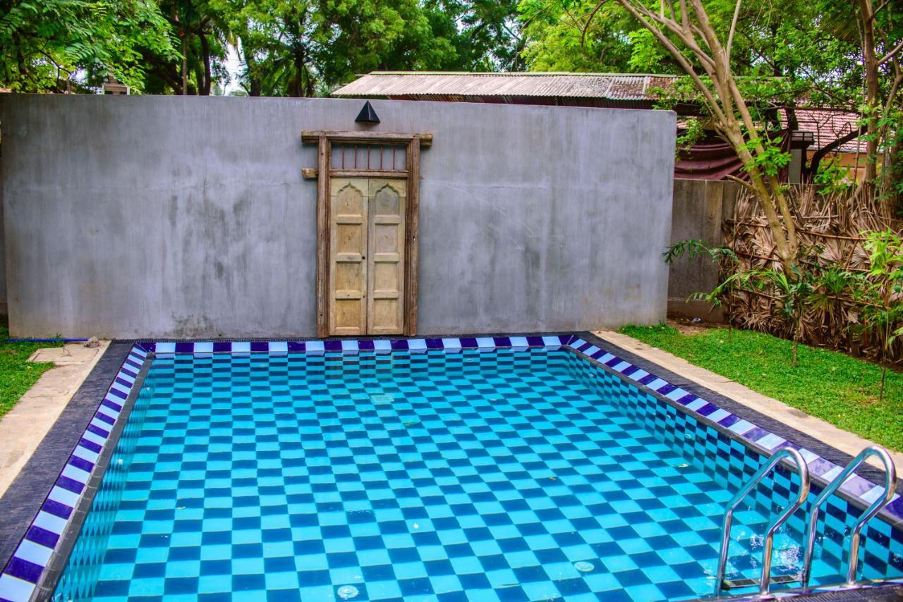 Thambu Illam Hotel Jaffna Exterior photo