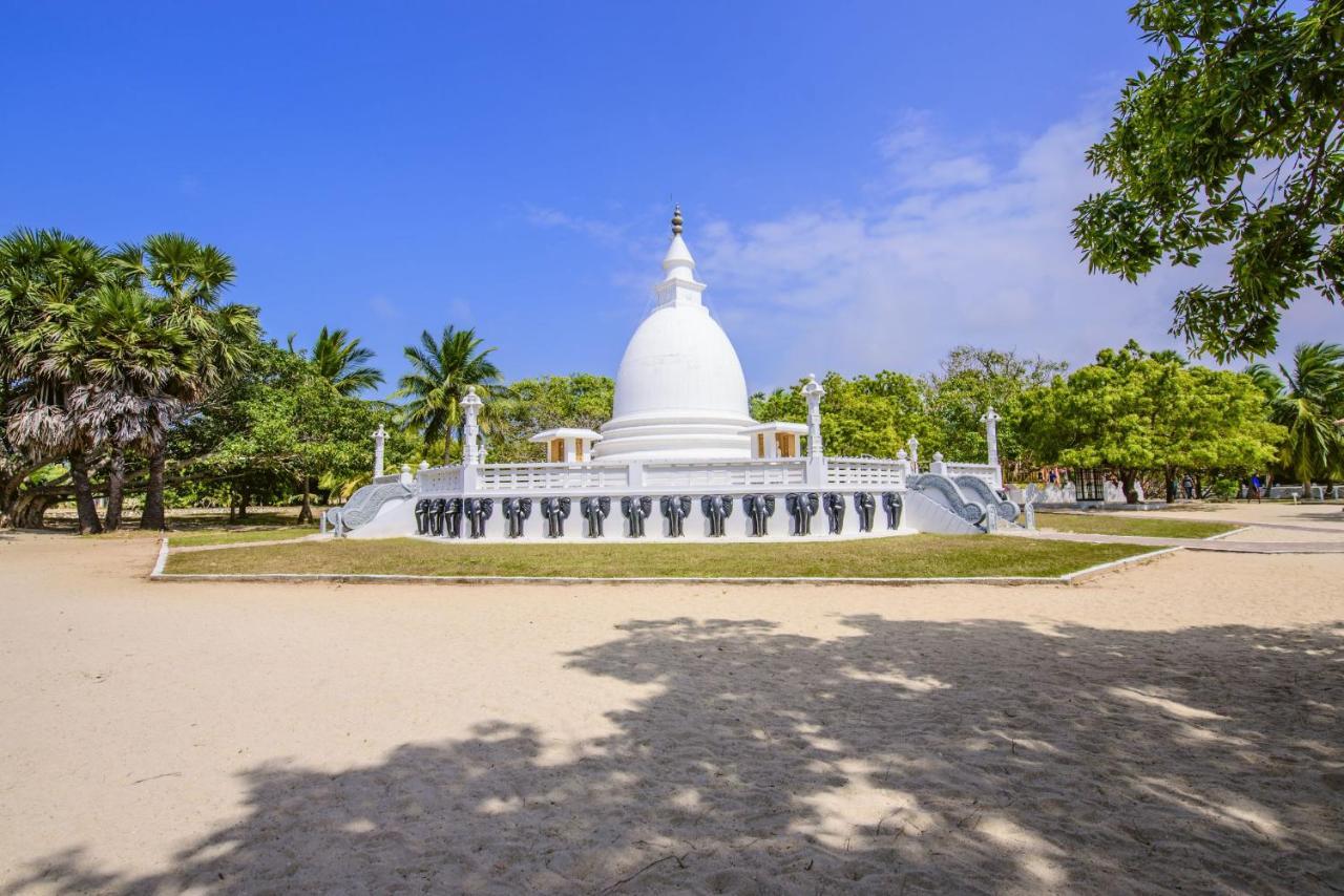 Thambu Illam Hotel Jaffna Exterior photo